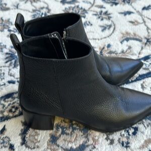 Brand new without box ever lane boss boots.